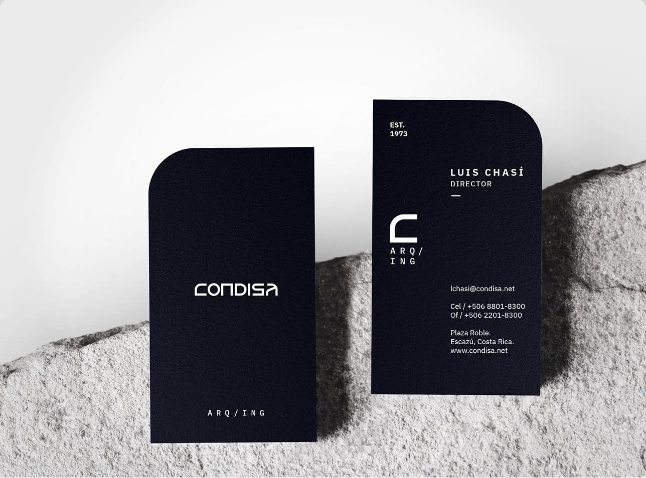 business cards with one round corner as the C in the logotype detail