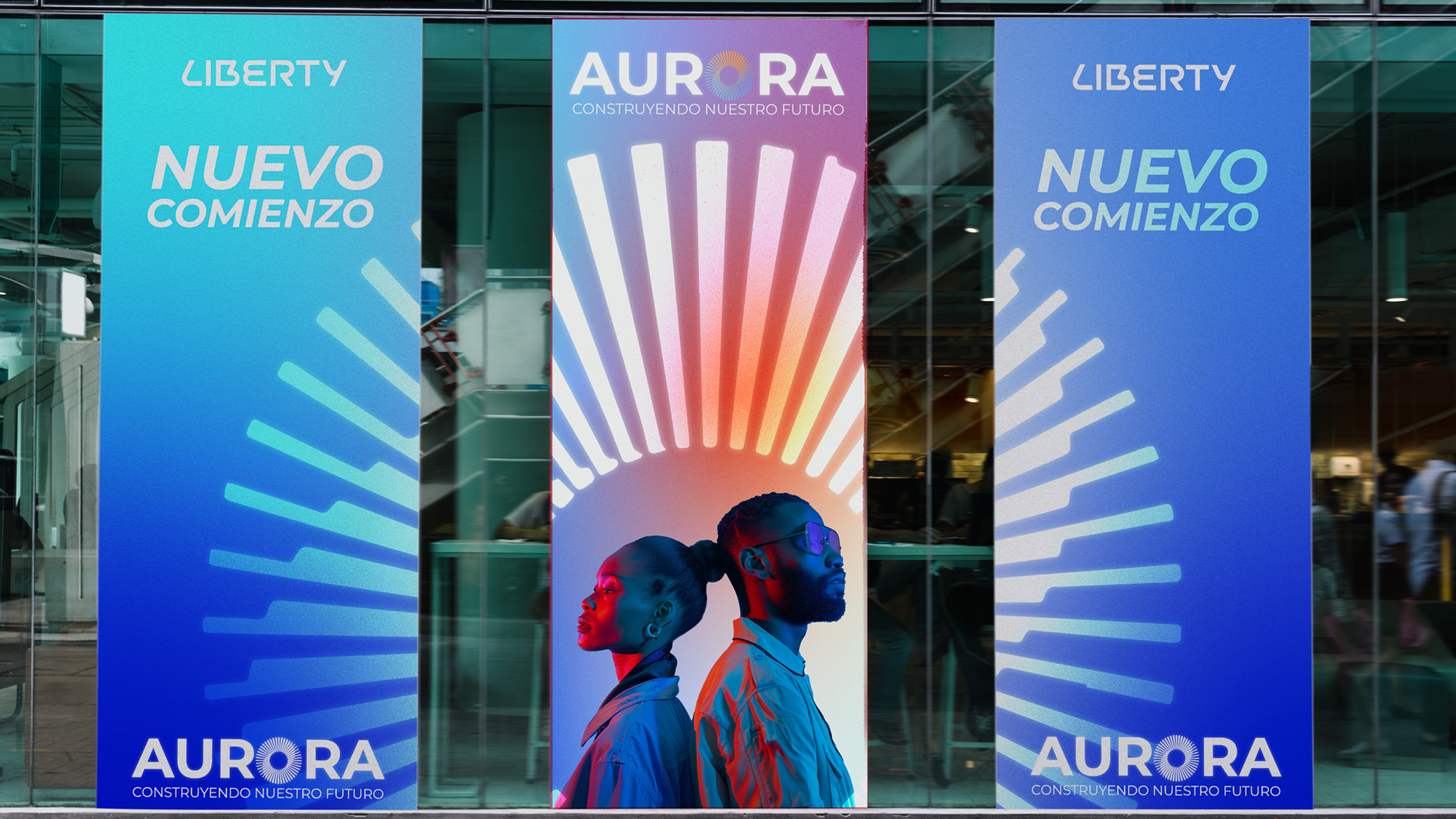 Three Liberty Aurora banners with gradient colors, portraits and the message 'Nuevo comienzo'.